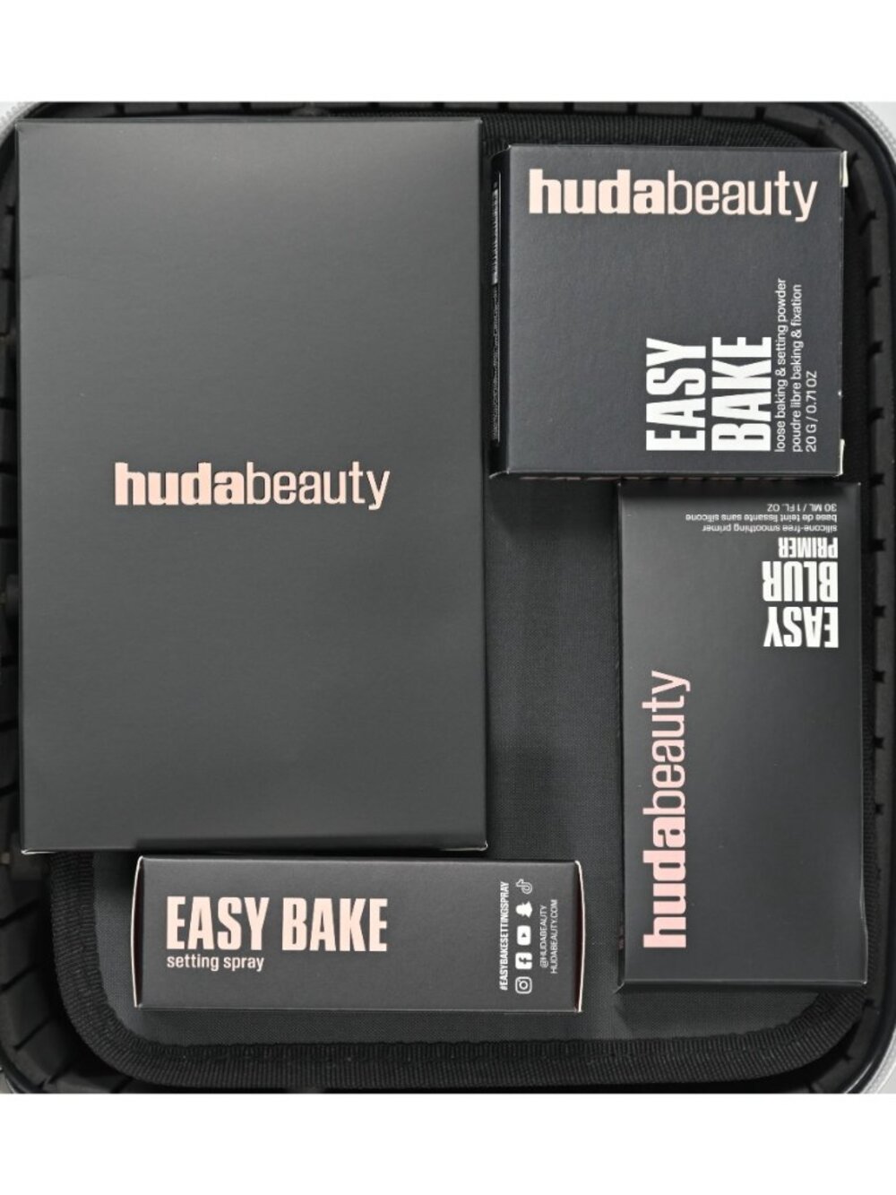 Huda Beauty Silver Makeup Bag Easy Bake Set - Picture 2 of 10